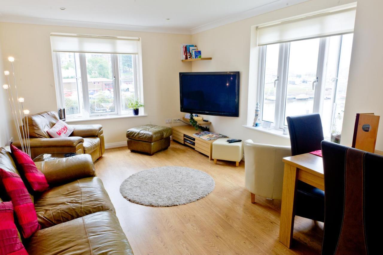 Watermark Apartments Whitby Room photo