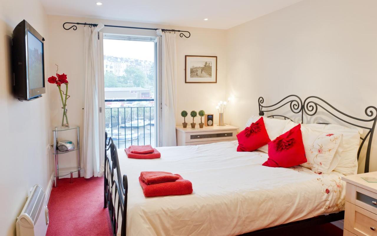 Watermark Apartments Whitby Room photo